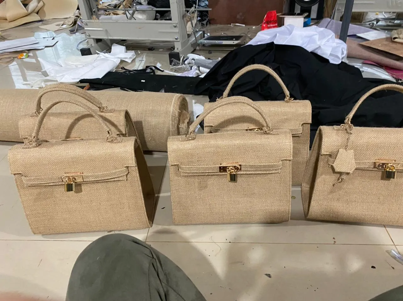 Burlap Kelly