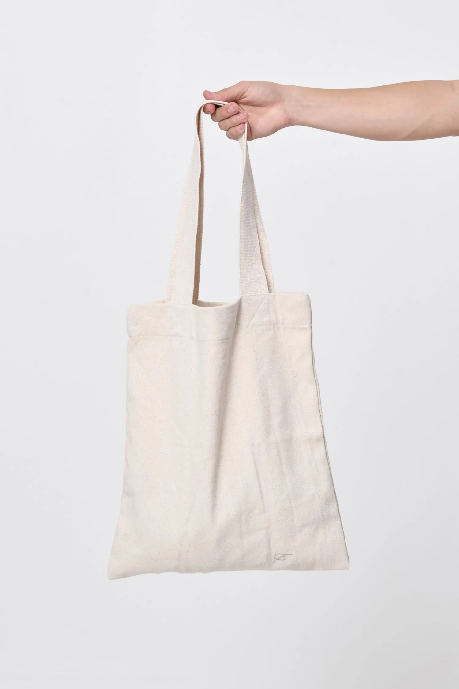 Classic Closed-Loop Tote