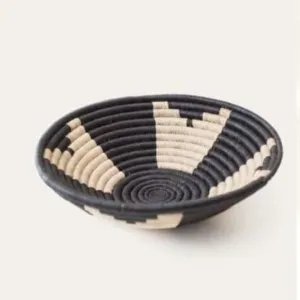 Star Raffia Plateau Basket - Indego Africa