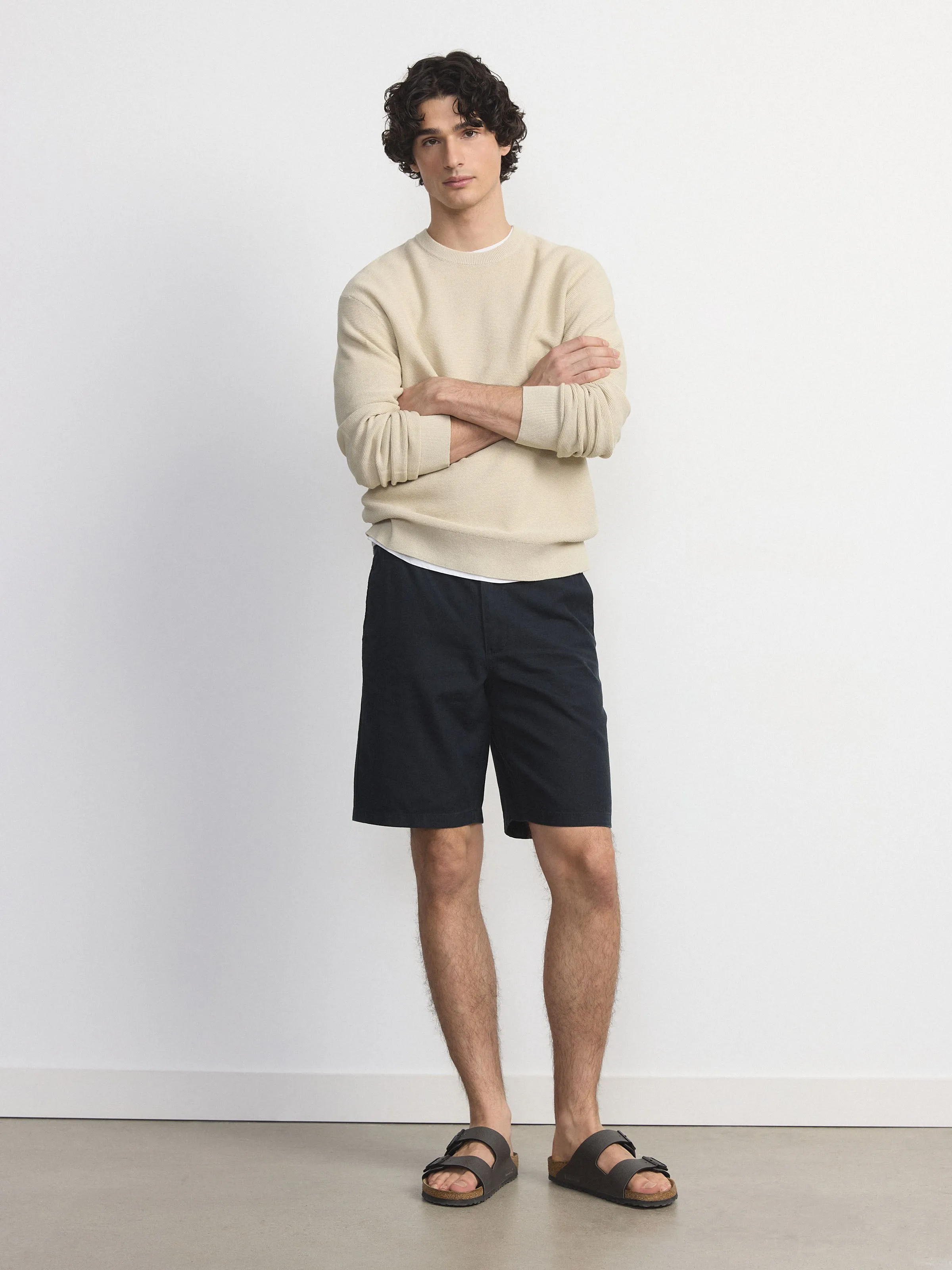 The Joey Straight Canvas Short in Navy